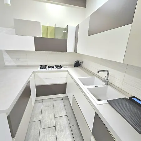 公寓 Cidemi House *