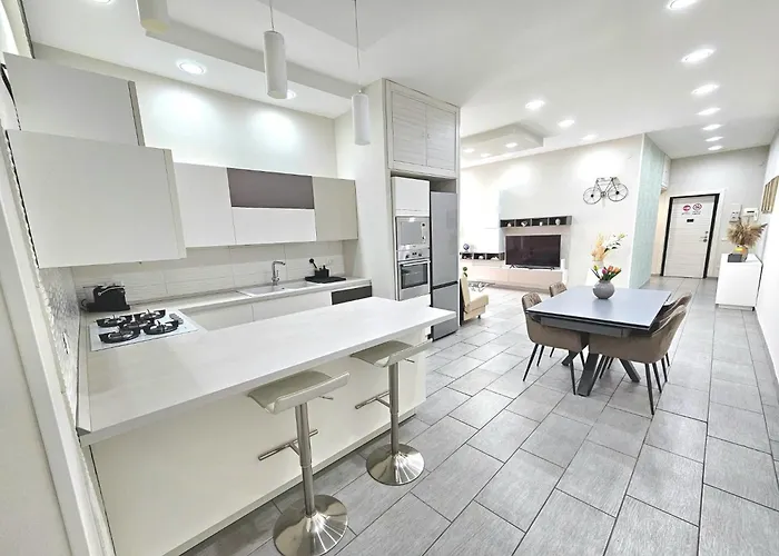 Apartment Cidemi House *